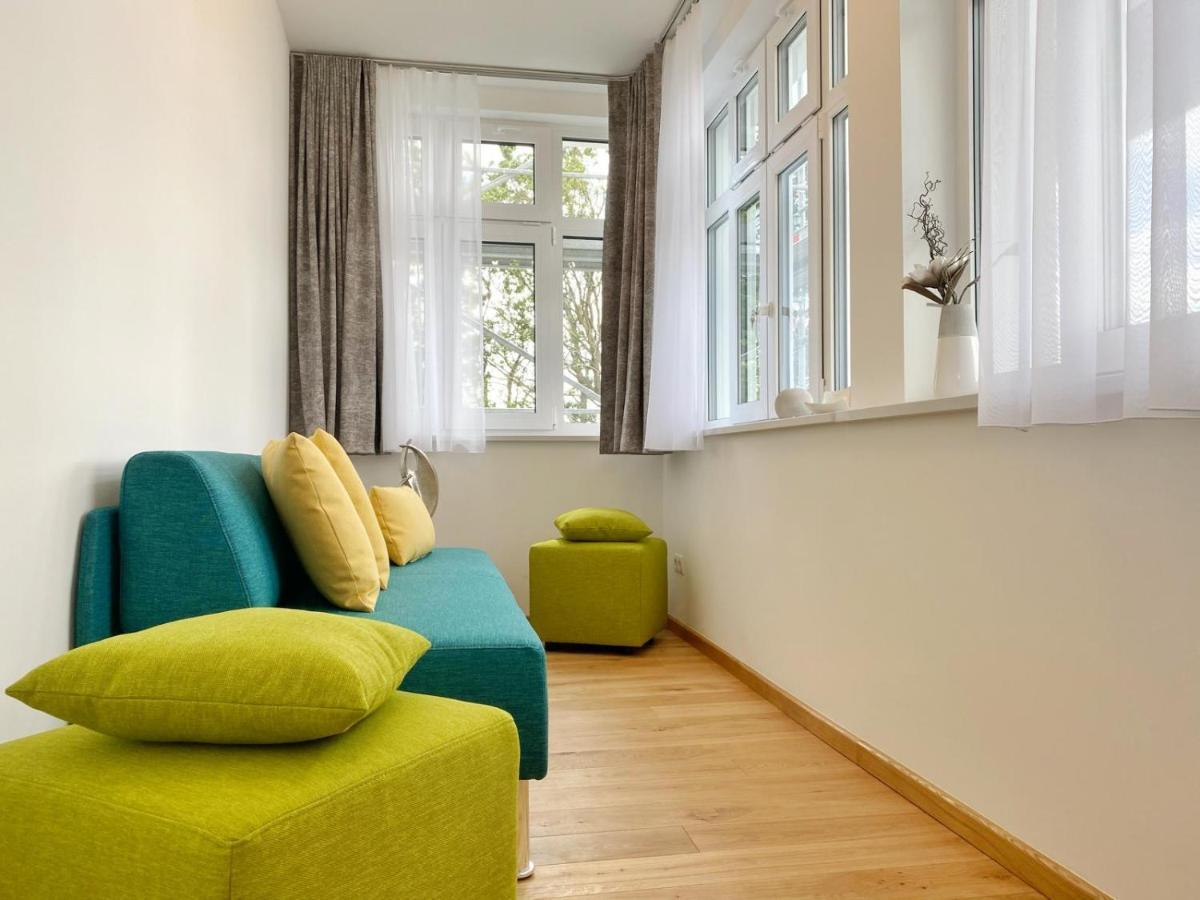 Villa Jenny - Ferienappartement 1 Mit Meerblick ซาสนิทซ์ ภายนอก รูปภาพ